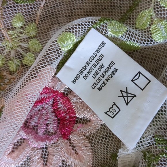 Trendy JS Embroidered Open Front Tulle Kimino - Picture 7 of 13